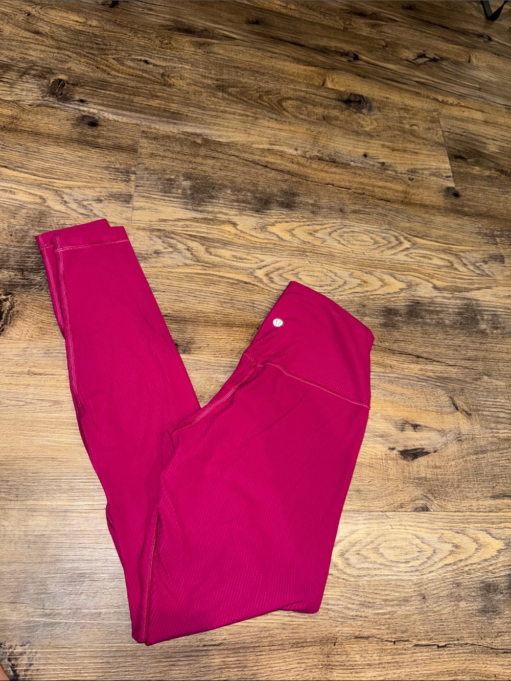 Hot pink lululemon leggings